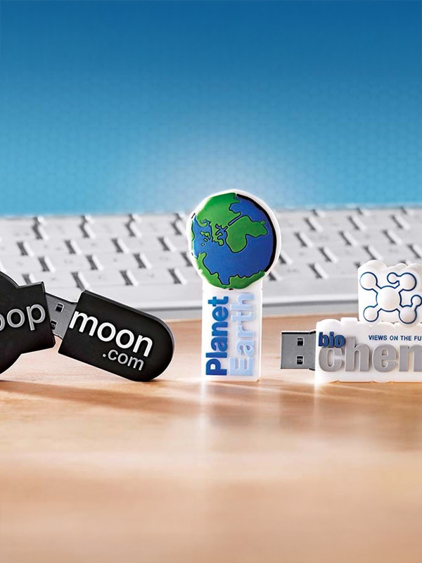 individuell gestaltbarer USB Stick Merchandise Mitarbeitergeschenke