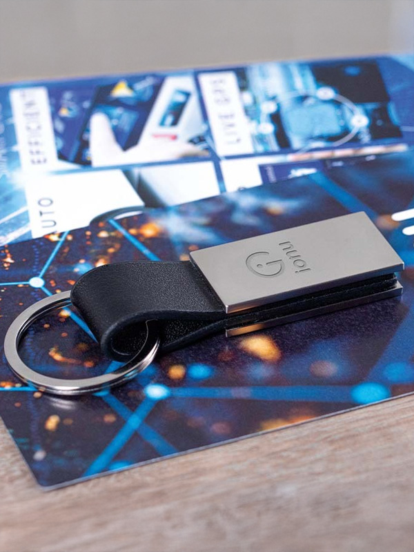 individuell gestaltbarer Metallanhänger Merchandise Mitarbeitergeschenke